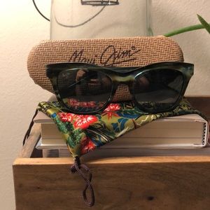 Gorgeous authentic Maui Jim sunnies